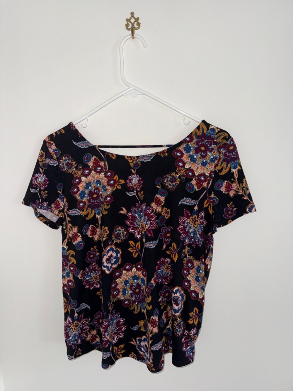 Daytrip Floral Short Sleeve Top - Black with Multicolor Floral Print